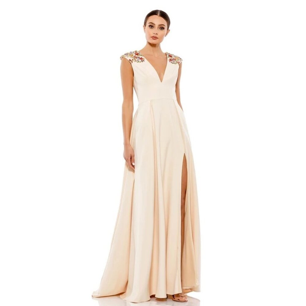 NWT Mac Duggal Beaded Cap Sleeve V Neck A Line Gown Vanilla 0